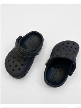 CROCS Kids Black Classic Clog with Heel Strap Sz C5